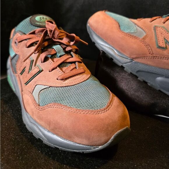 New Balance "Beef And Brocolli" Mens 10.5 - Picture 2 of 10